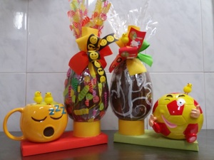 Taza Emoji y Hucha Balon